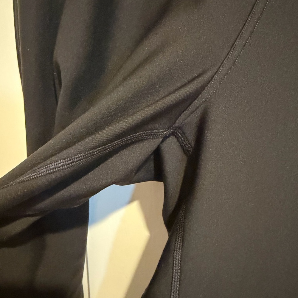 Lululemon Women’s Black Joggers - Picture 2 of 4
